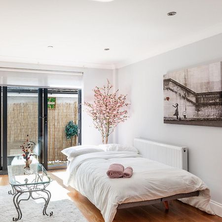 Exceptional 2 Bed Boutique Home In Mill Hill Eksteriør bilde